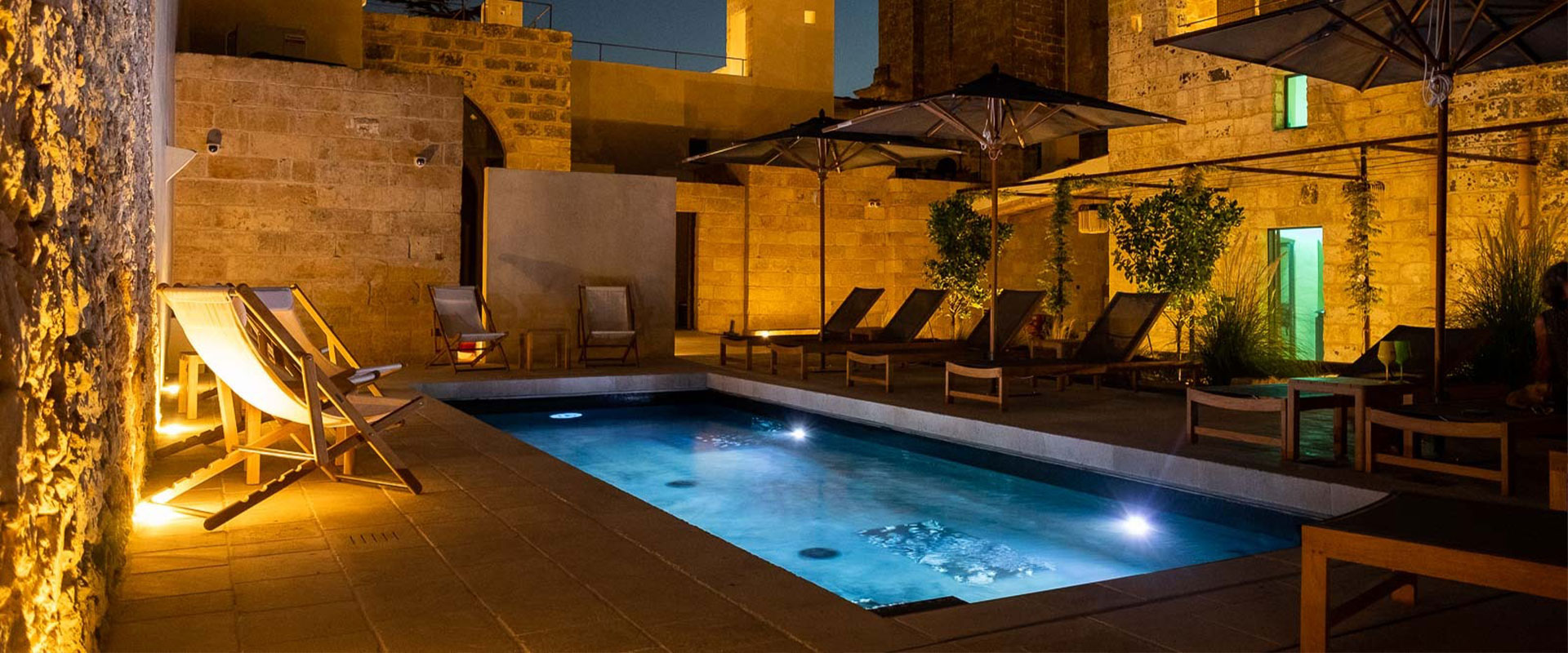 swimming pool salento holidays masseria spongano rooms hotel b&b hospitality dimora trebacili